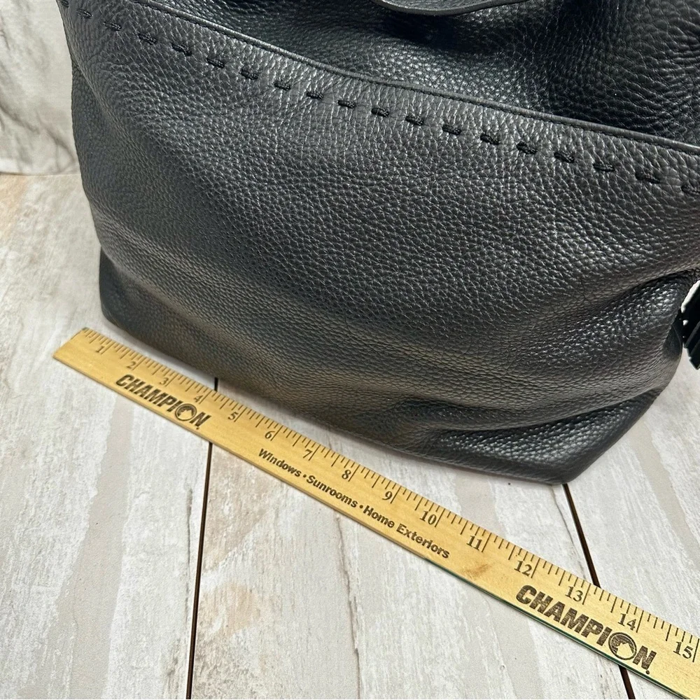 Cole Haan Large Black Pebbled Leather Hobo Bag Brass Hardware Classic Metro Vibe